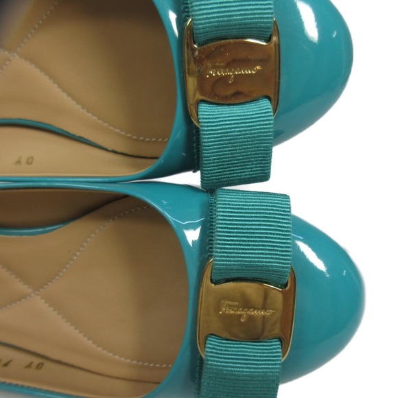 FERRAGAMO Salvatore MARINA PATENT BALLET VERNIS - Picture 10 of 10